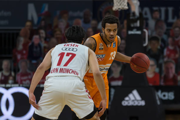 她的对手同 她的对手同