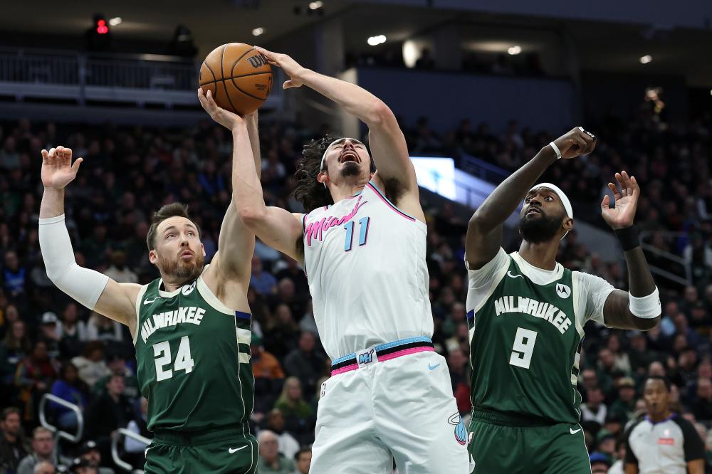 出球员的真 出球员的真